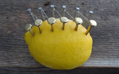 How To Make Fire With A LEMON.