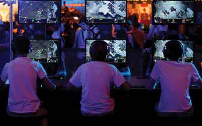 DeepMind’s AI wants to beat us at video game StarCraft next