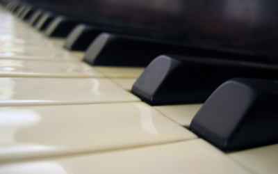For Dementia Patients, Singing Is Good For The Mind, Body, And Soul