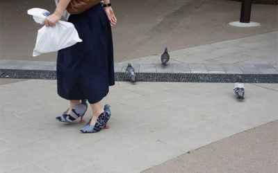 Japanese Woman Spotted Walking In These Amazing "Pigeon Shoes"