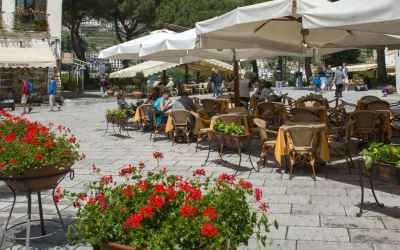 Italy’s Struggling Economy Has World’s Healthiest People